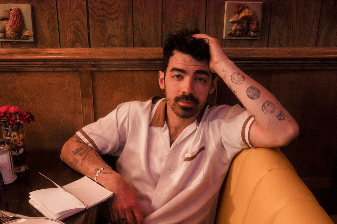 WrestleMania 42: Joe Jonas interpretará el himno nacional