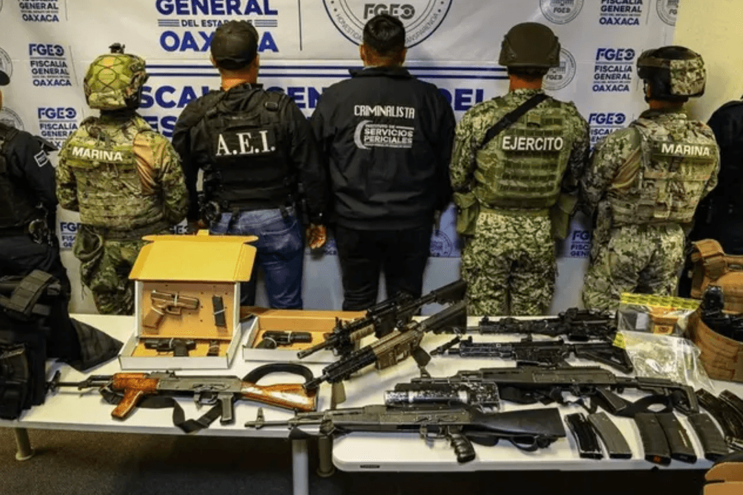 Oaxaca: Aseguran arsenal y vehículo vinculados al homicidio de un líder transportista