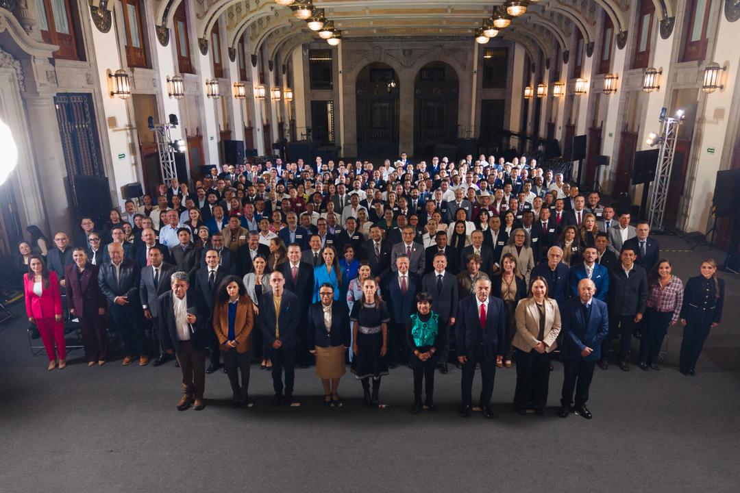 Pablo Lemus asiste a la Junta de Transformación Digital en Palacio Nacional
