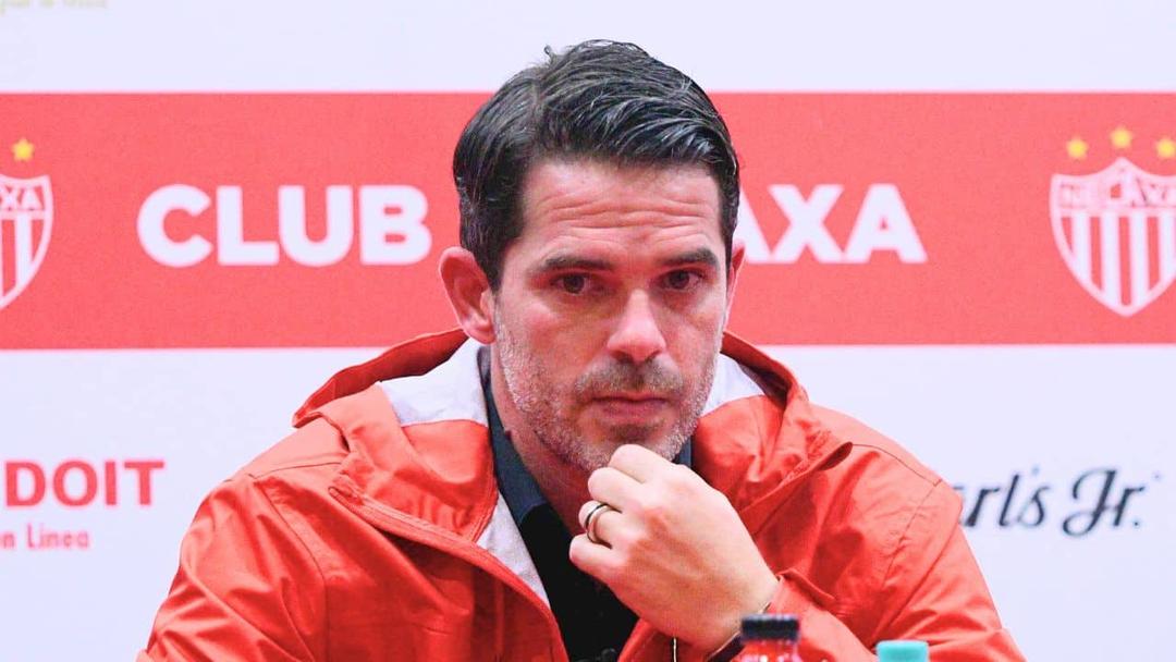 Fernando Gago: DT argentino es despedido del Necaxa