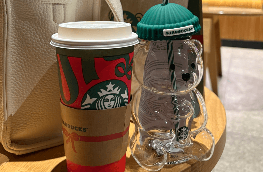 Oso de Starbucks se revende hasta por 15 mil pesos