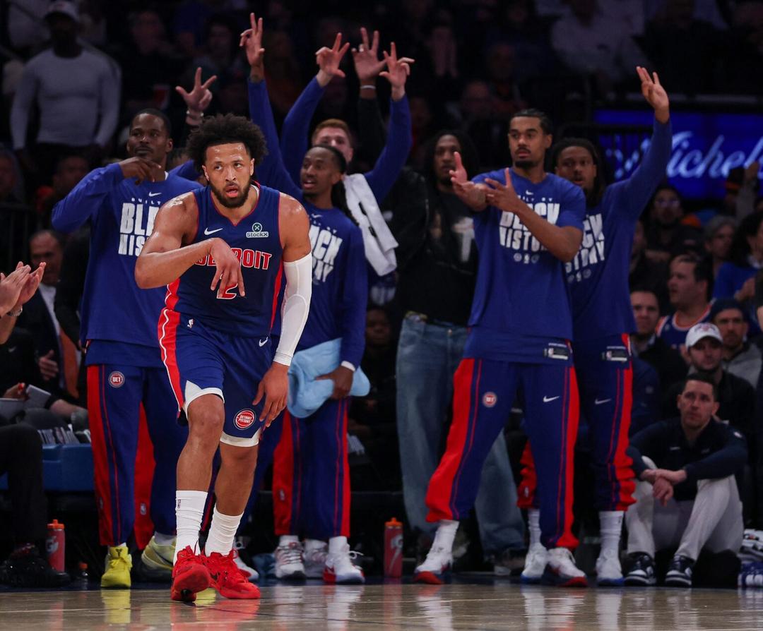 NBA: Los Pistons aplastan a los Knicks en el regreso de la liga