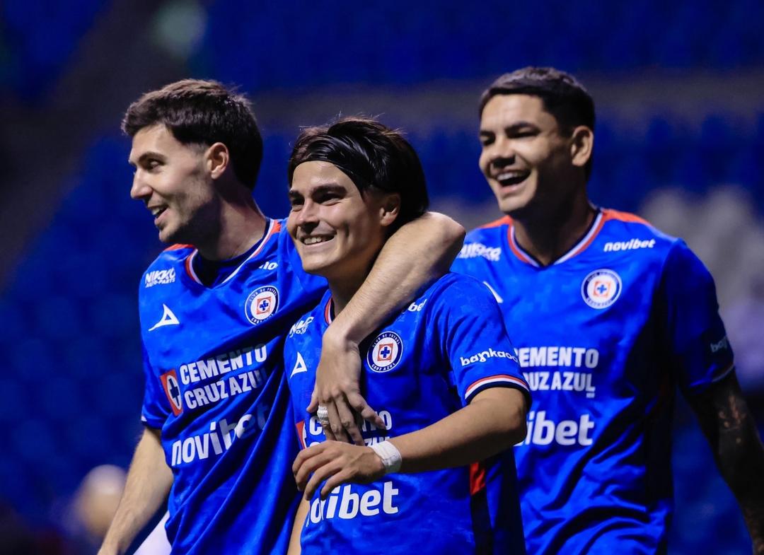 Concachampions: Cruz Azul humilla al Vancouver y pasa a octavos