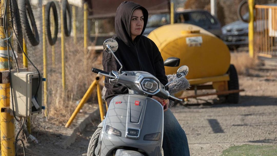 Irán: Gobierno aprueba que las mujeres puedan conducir motocicletas