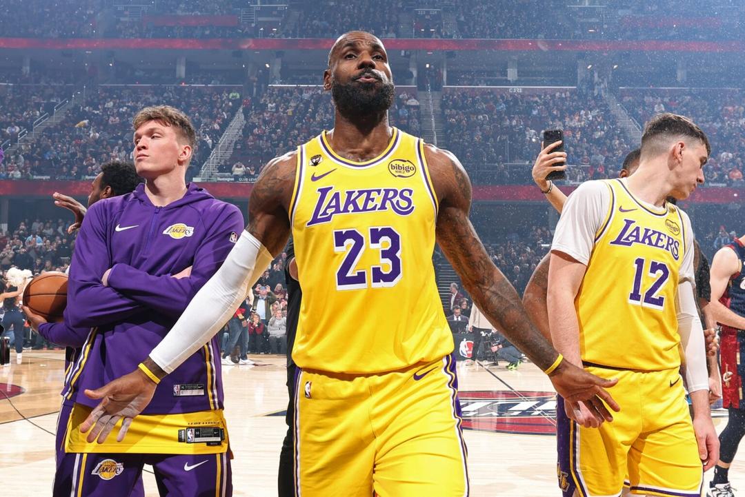 NBA: LeBron James se convierte en el jugador más longevo en anotar un triple doble