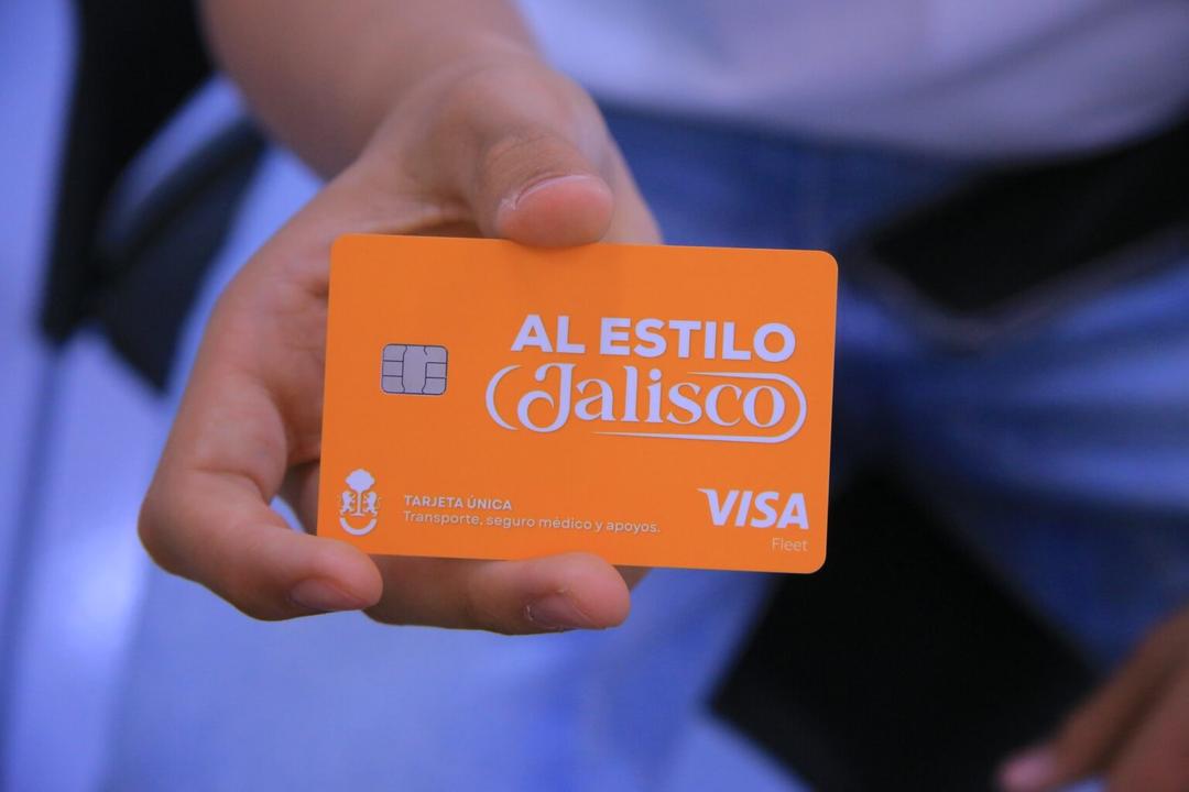 Gobierno de Jalisco y UdeG comienzan la entrega de la Tarjeta Única