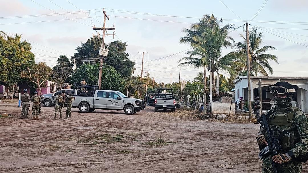 Navolato: Enfrentamiento en Dautillos deja marino herido