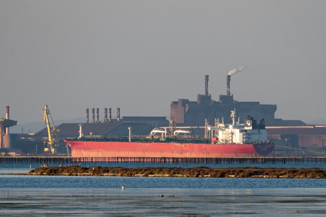 EU autoriza la venta y entrega del petróleo iraní