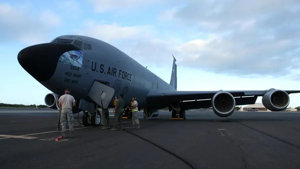 EU confirma muerte de 4 tripulantes de avión cisterna en Irak