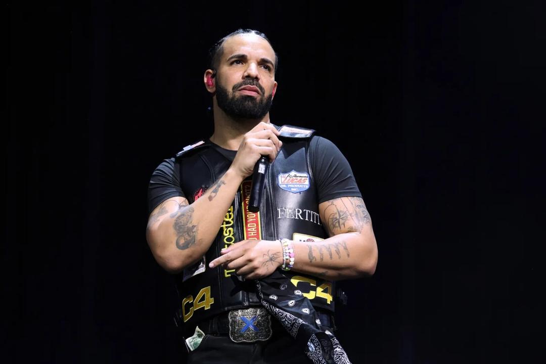 ¡Colapsó Spotify! Drake lanza tres álbumes sorpresa en una sola noche