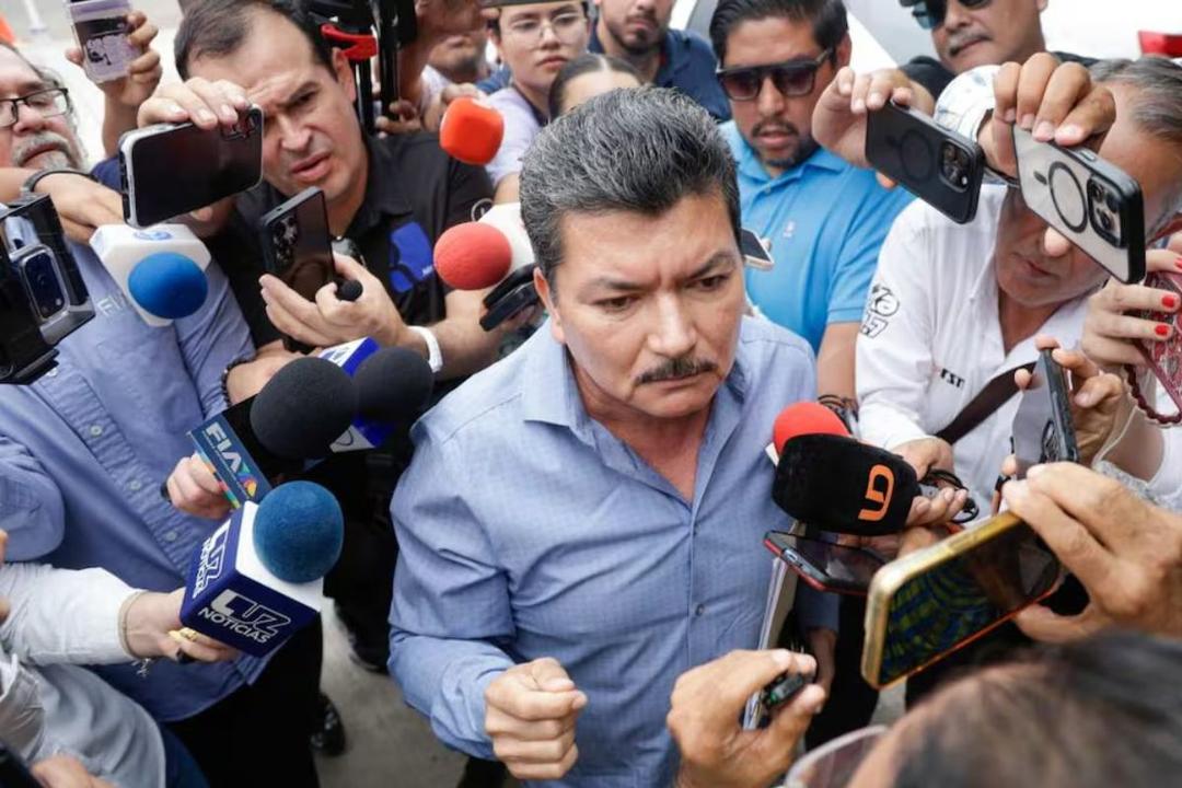 Marco Antonio Almanza desmiente entrega en EU