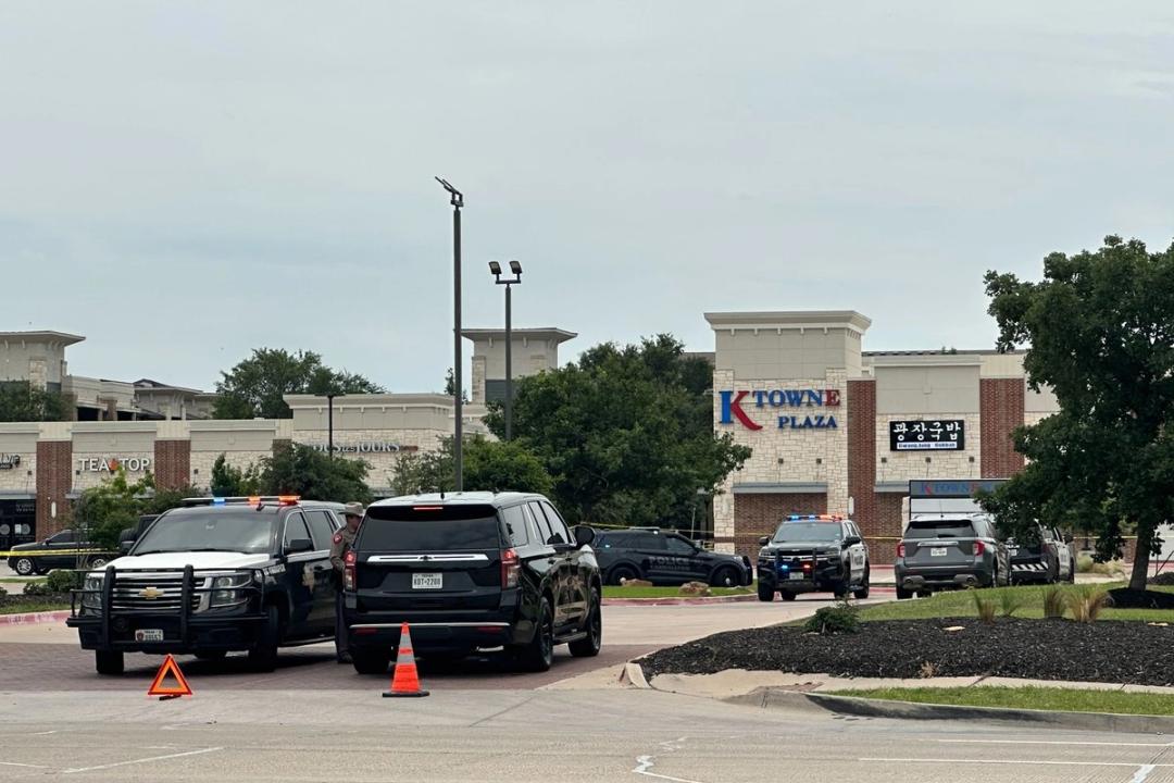 Texas: Tiroteo en centro comercial deja 2 muertos; detienen a sospechoso