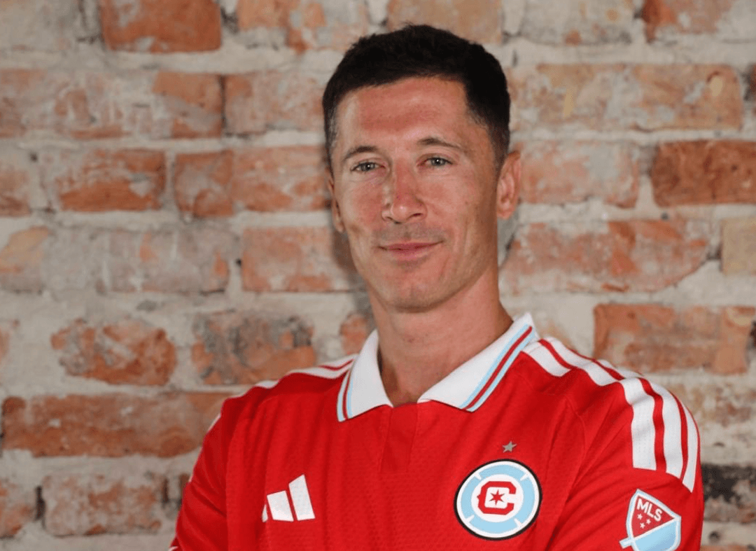 Robert Lewandowski es presentado con el Chicago Fire de la MLS