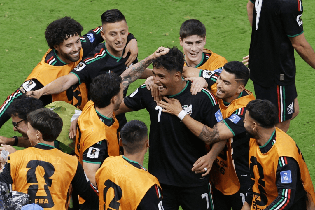 ¡El héroe de la noche! Luis Romo predijo su gol ante Corea y se lo dedicó a su esposa