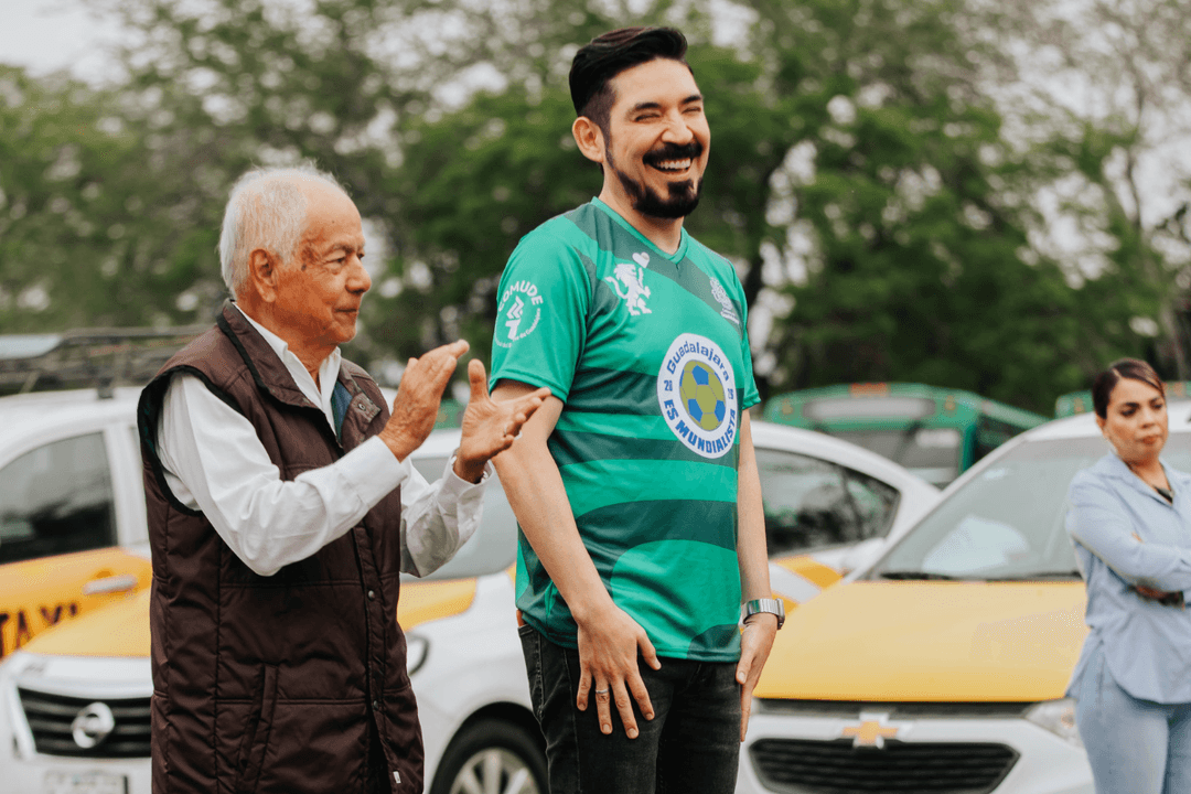 Guadalajara: Taxistas y transportistas serán embajadores en la fiesta del futbol