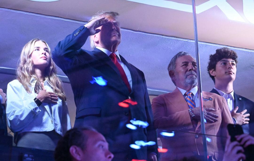 VIDEO: Trump es abucheado en el Madison Square Garden