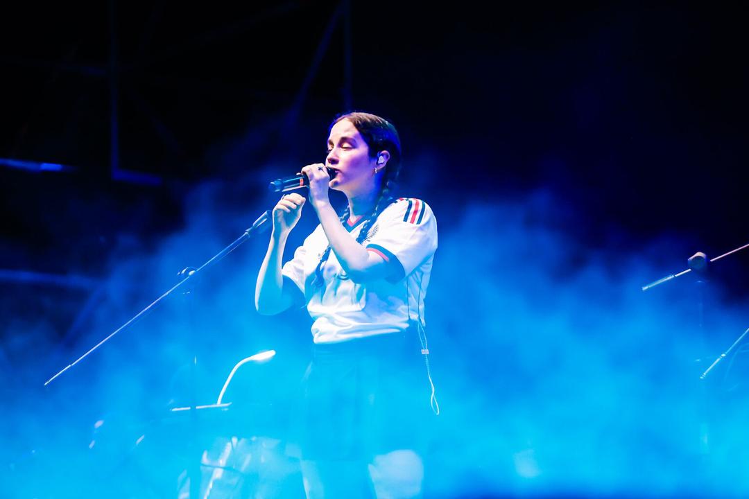 Ximena Sariñana se presentó en el Vibra Jalisco Zona Fan de Puerto Vallarta