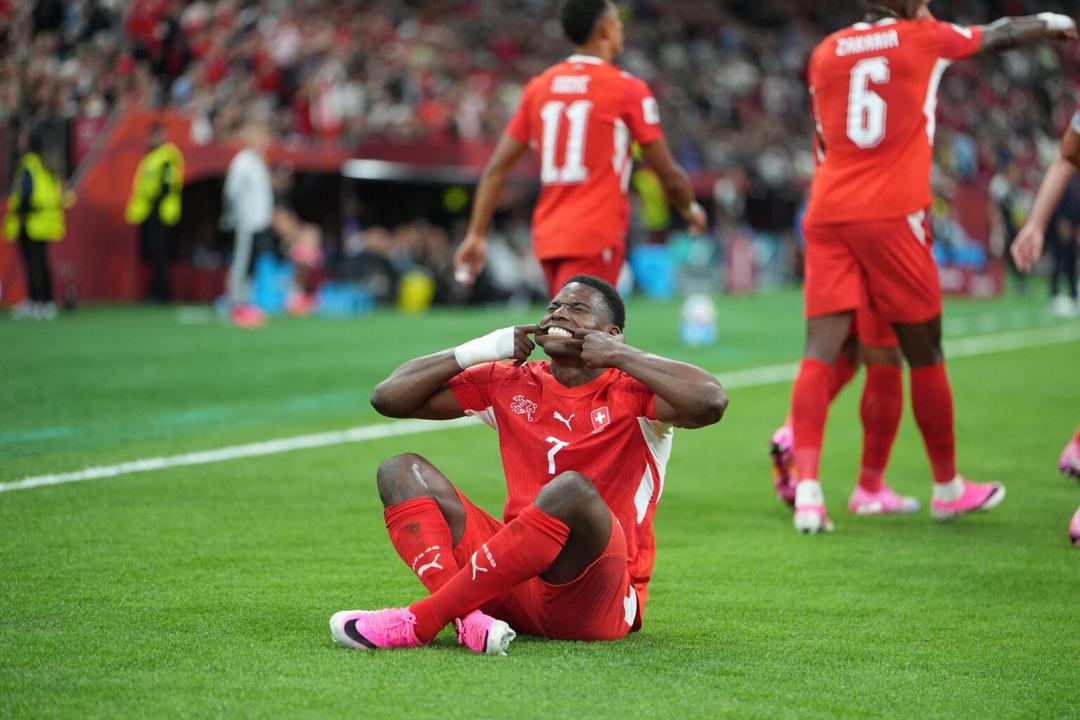 Suiza derrota a Argelia y avanza a Octavos de Final