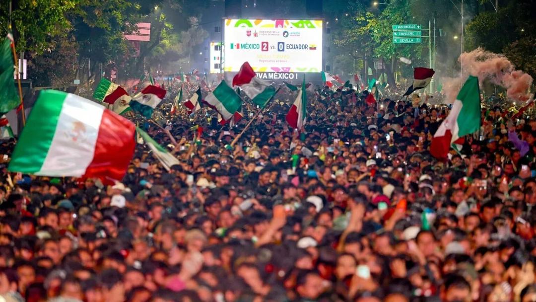 CDMX: Más de 1 millón de aficionados toman las calles para celebrar