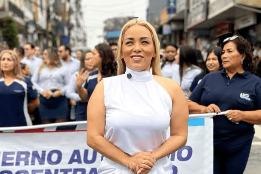 Diana Coloma: Concejala no vidente busca ser alcaldesa en Ecuador