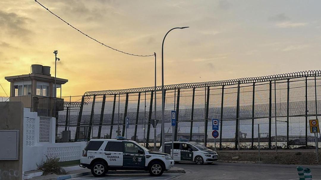 Francia reforzará controles en la frontera con España tras crisis en Ceuta