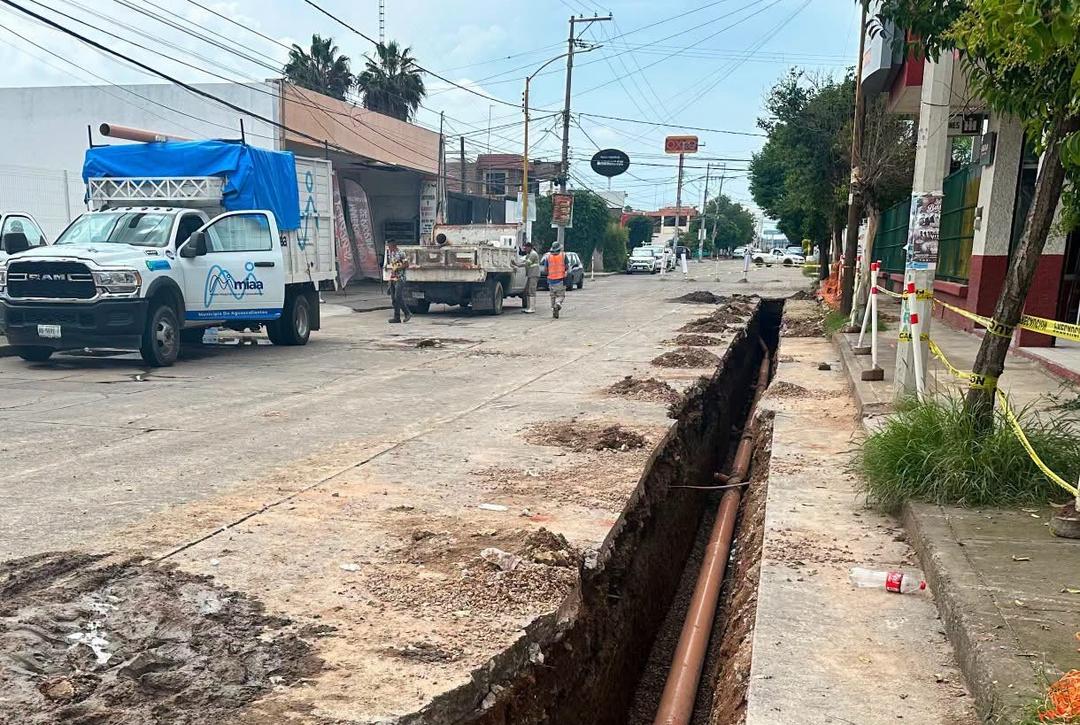 Aguascalientes: MIAA renueva red sanitaria en Gremial