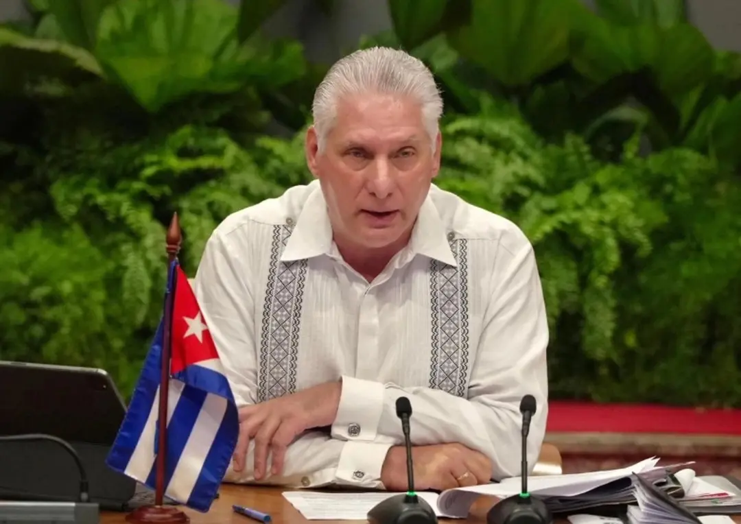 Presidente de Cuba acusa a EU de intentar “apropiarse” de la isla