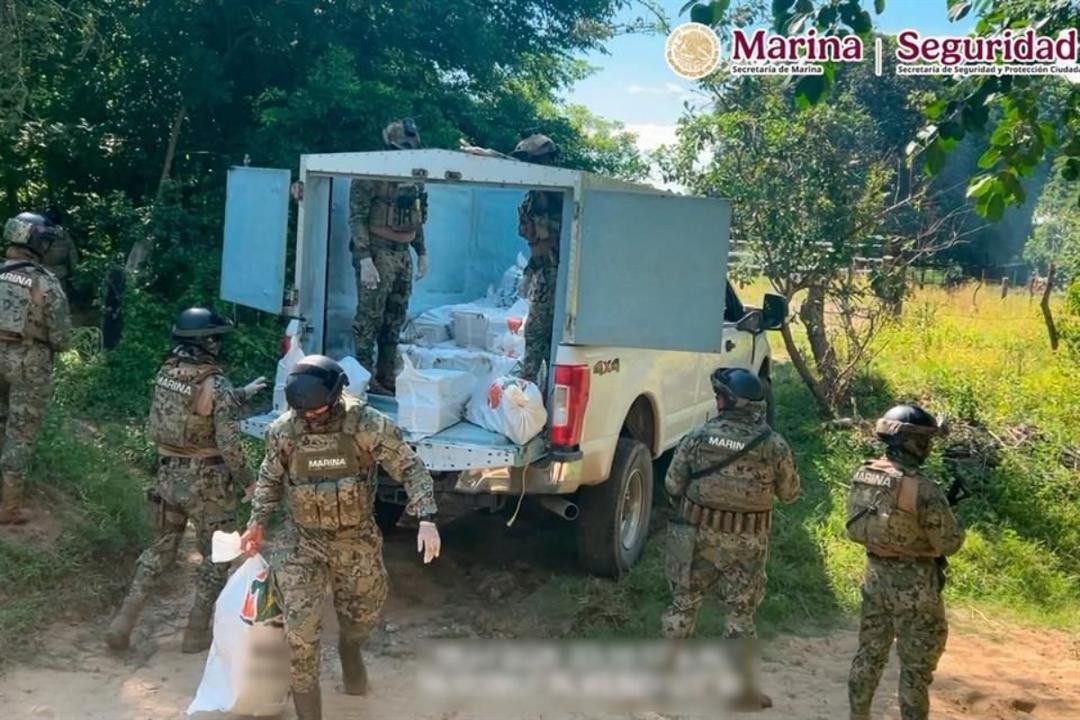 SEMAR asegura 834 kilos de cocaína en Chiapas