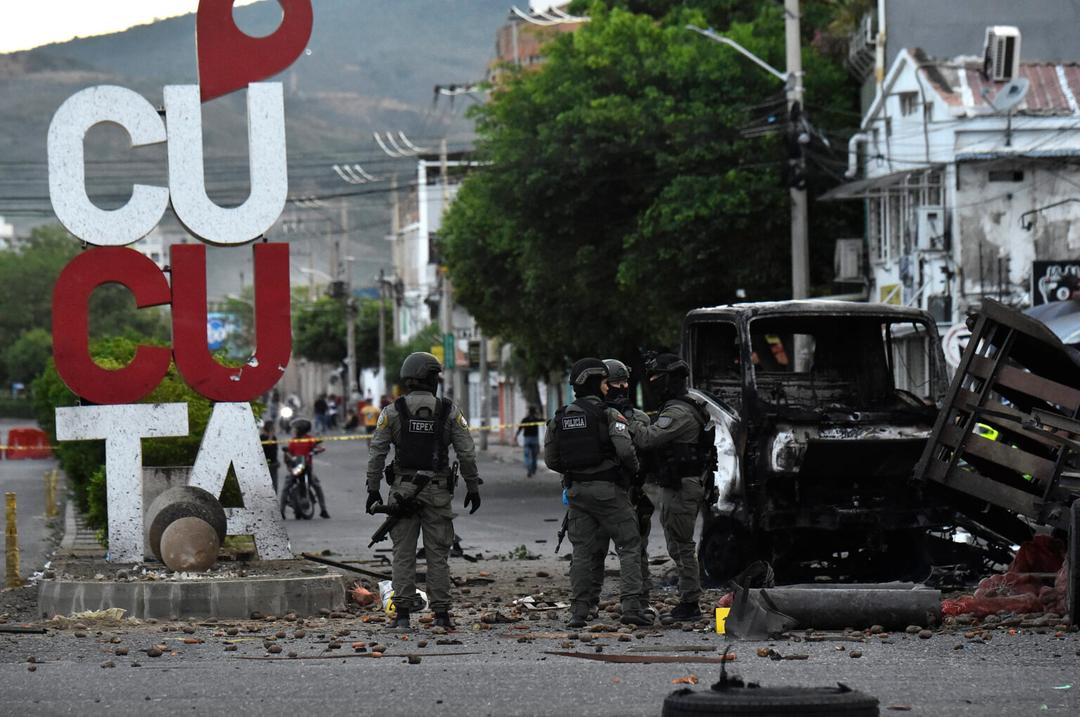 Colombia: Al menos 11 heridos por atentado con bomba