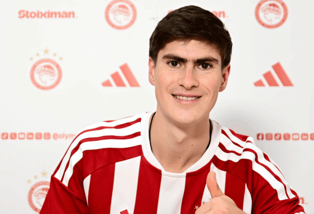Armando González es presentado oficialmente en el Olympiacos