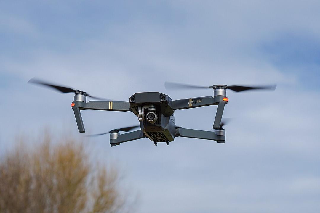Roban equipos DJI en el AIFA; advierten por productos bloqueados