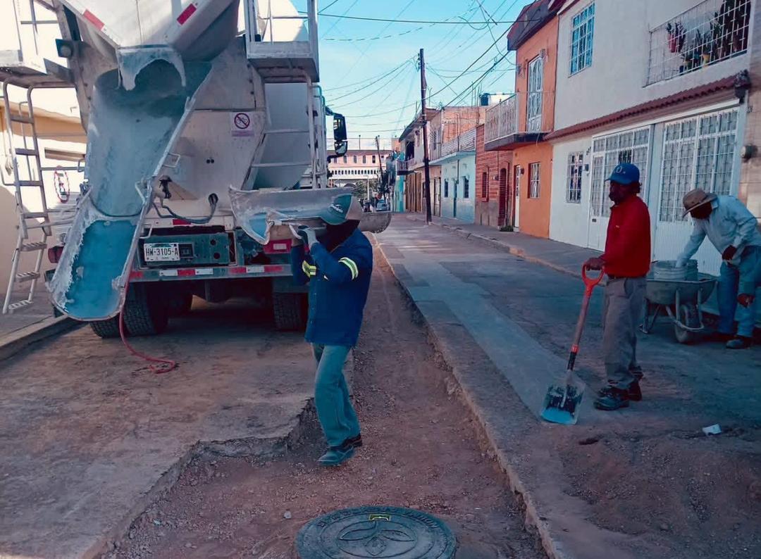 MIAA rehabilita red de alcantarillado en calle Begonia