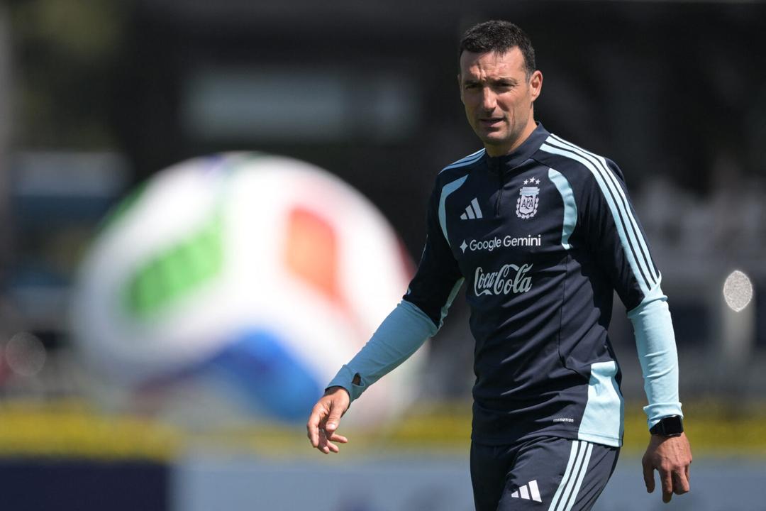 Scaloni alista la nueva Argentina sin Messi