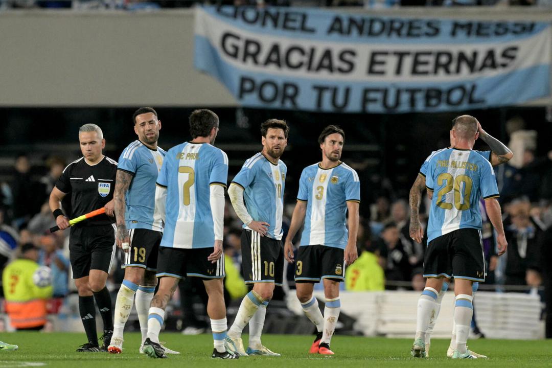 ¡Messi dice adiós! Entre lágrimas y emoción se va el astro argentino
