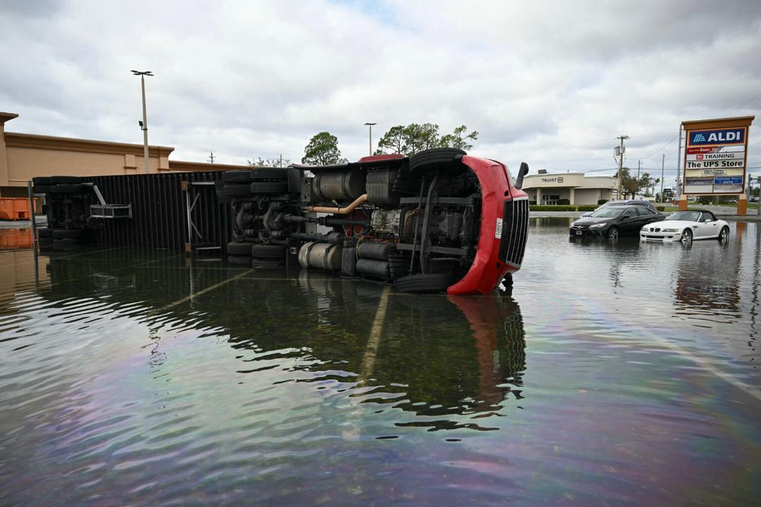 Huracán Isaías deja al menos 4 muertos en EU