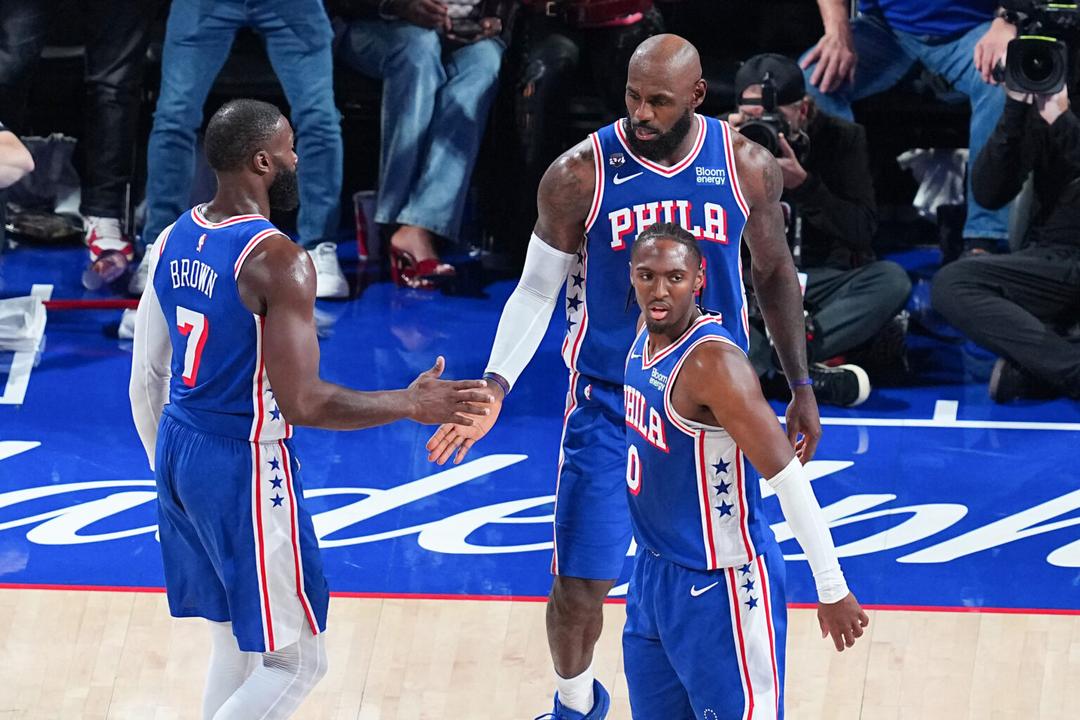 Los Sixers de LeBron logran remontar 29 puntos a los Cavs