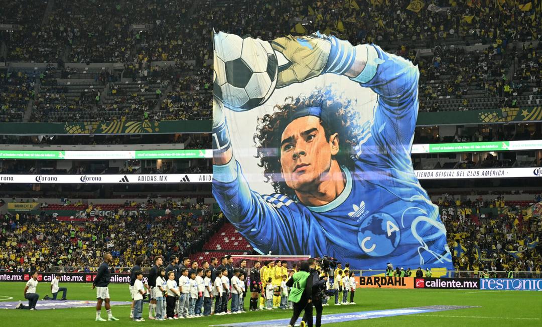 Pachuca vence al América en homenaje de Guillermo Ochoa