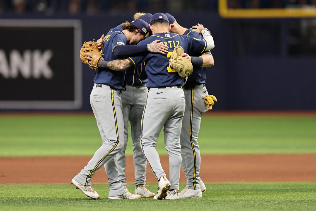 Serie Mundial: Milwaukee aplasta a los Rays y está a un juego de coronarse